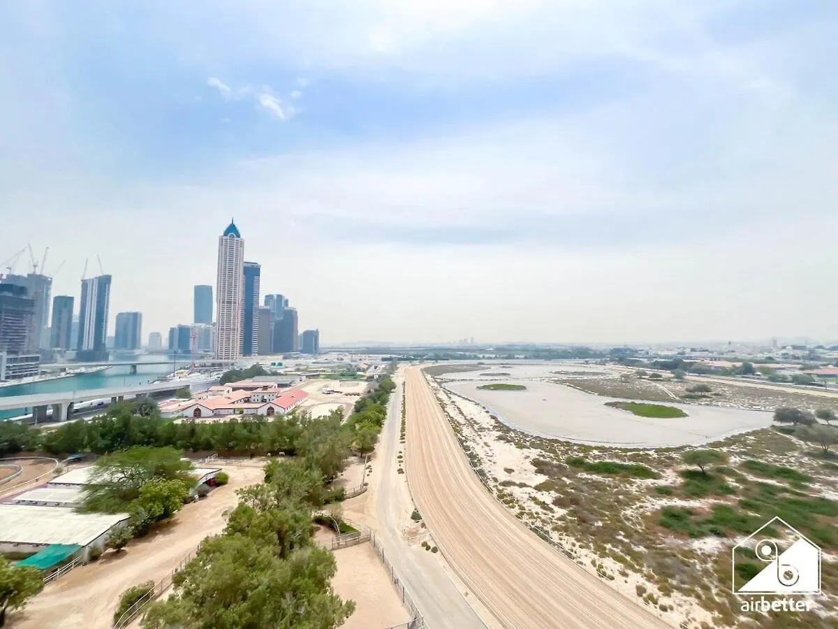Stunning 2-Bedroom Apartment With Canal Views Dubai