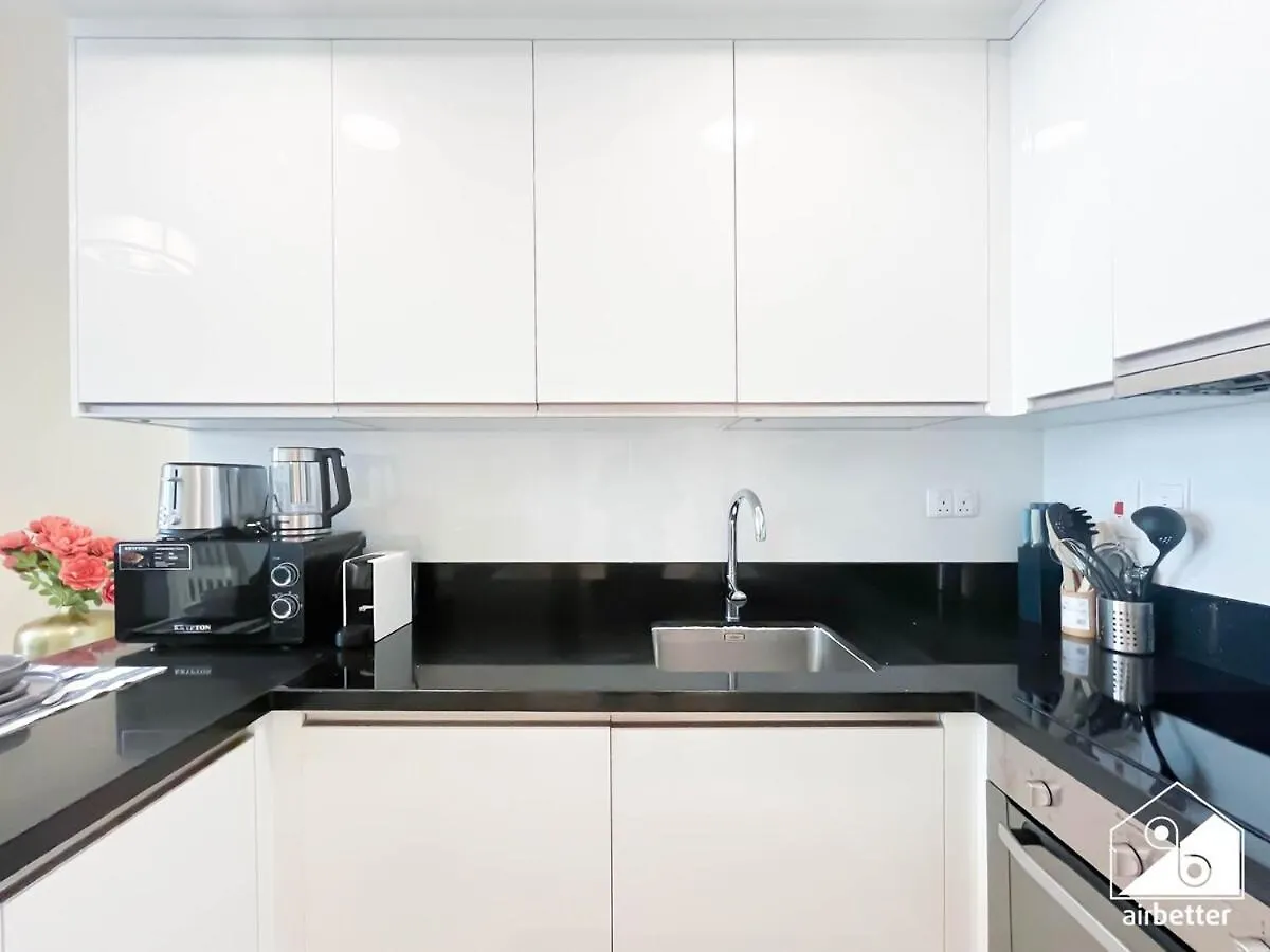Stunning 2-Bedroom Apartment With Canal Views Dubai United Arab Emirates