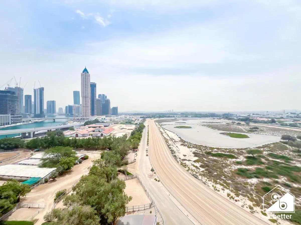 Stunning 2-Bedroom Apartment With Canal Views Dubai