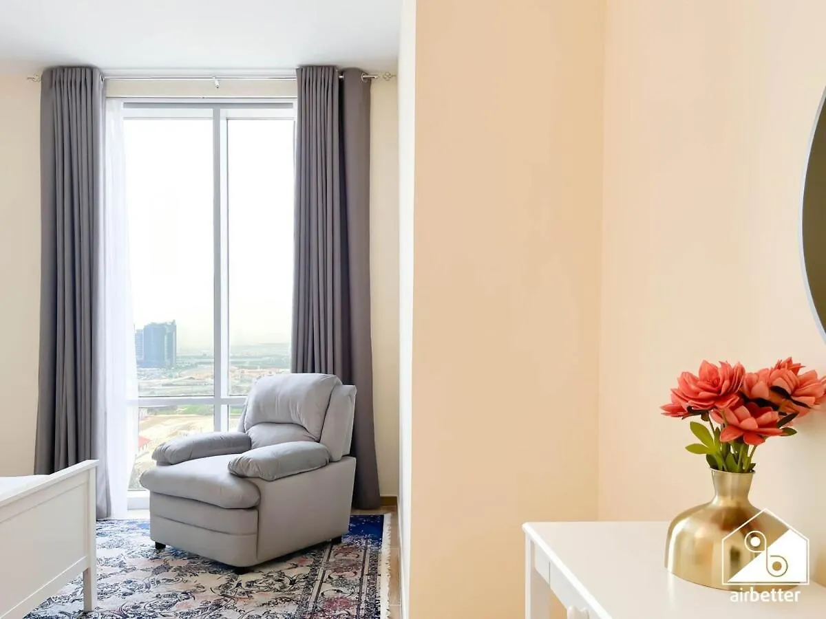 Stunning 2-Bedroom Apartment With Canal Views Dubai