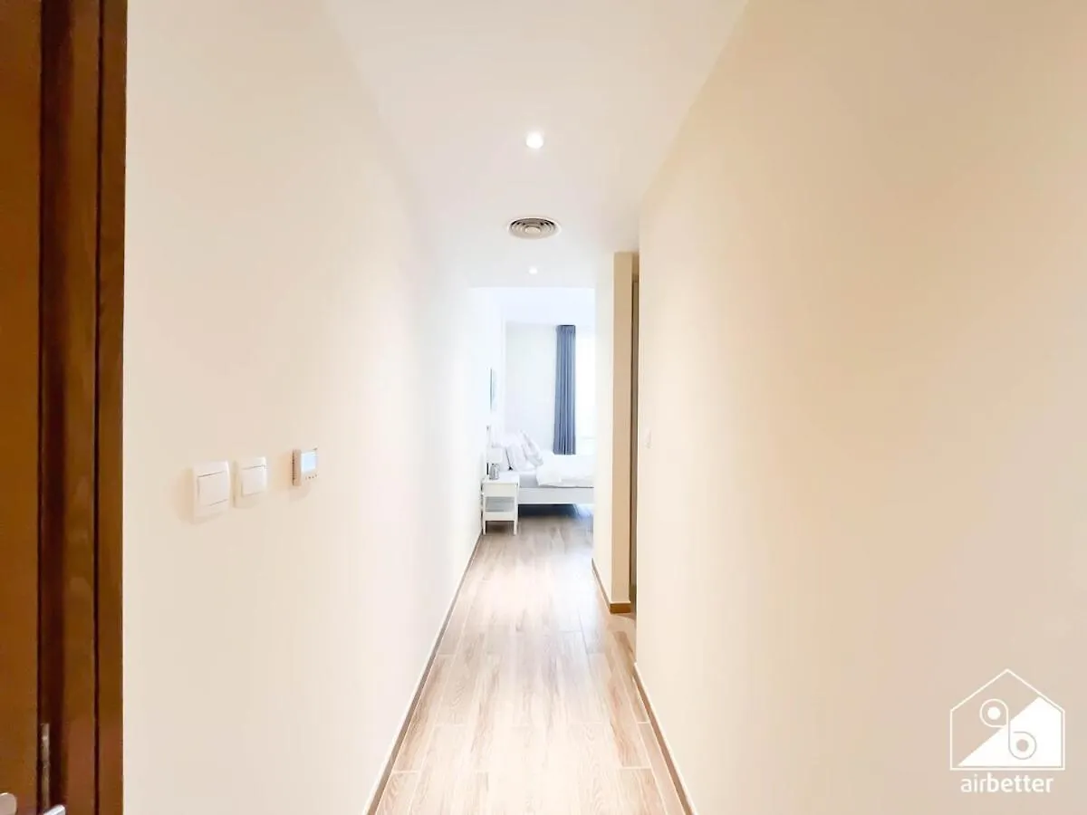 Stunning 2-Bedroom Apartment With Canal Views Ντουμπάι